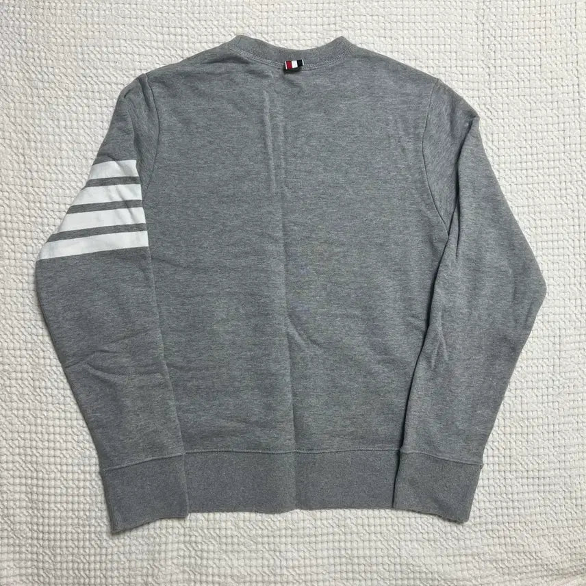 [BUNJANG] Thom Browne Striped Armband Sweatshirt Size 2 / (당일배송 새상품급) 톰브라운 사선완장 맨투맨 2