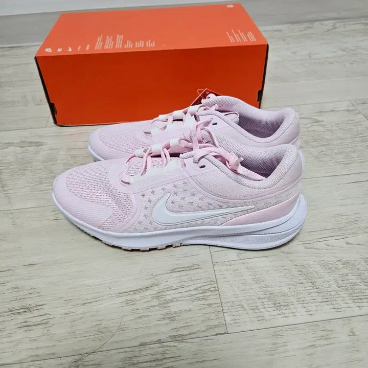 [BUNJANG] Nike Star Runner 5 Shoes (250) / 나이키스타러너5, 250