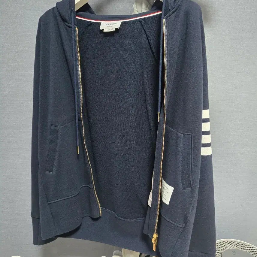 [BUNJANG] Thom Browne 4-Bar Gold Button Hoodie Zip-Up Size 5 / 톰브라운 4바 금장 후드집업 5사이즈