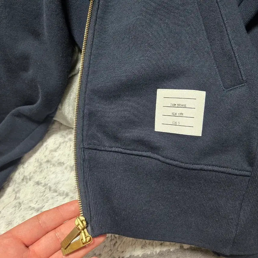 [BUNJANG] Thom Browne 4-Bar Gold Button Hoodie Zip-Up Size 5 / 톰브라운 4바 금장 후드집업 5사이즈