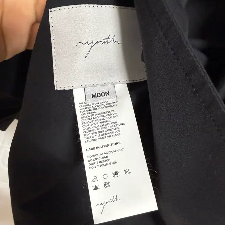 [SOLD OUT] [M] 유스 26ss 스태프 자켓 블랙