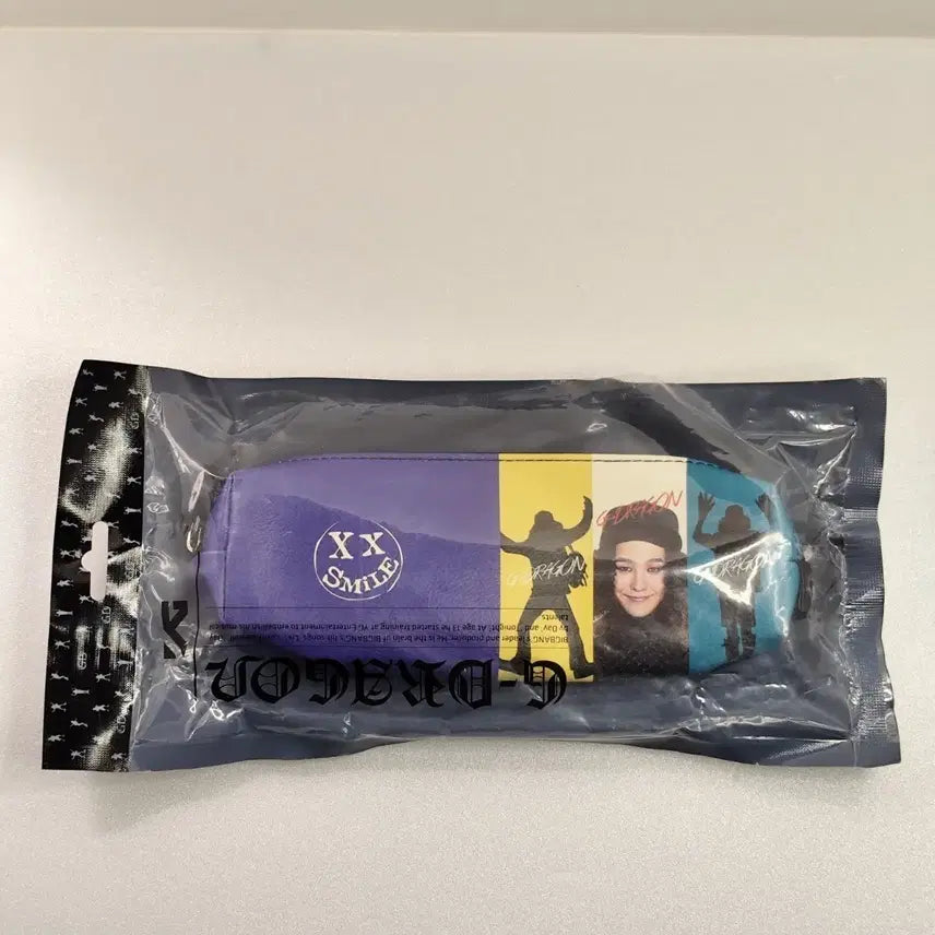 [BUNJANG] BIGBANG G-DRAGON Cutout Round Pencil Case Type 1 (Sealed) / [미개봉] 빅뱅 GD 절개 원형 필통 type1