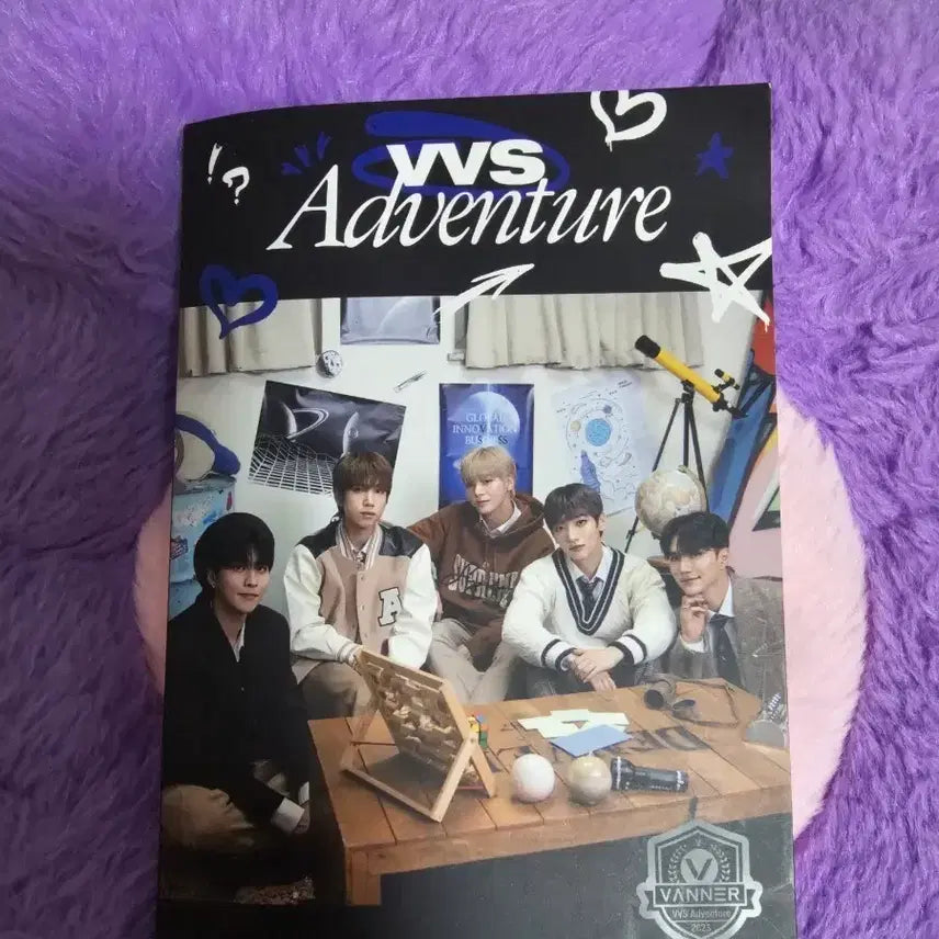 [BUNJANG] VANNER 2023 Fancon Goods Postcard Book / VANNER POSTCARD BOOK