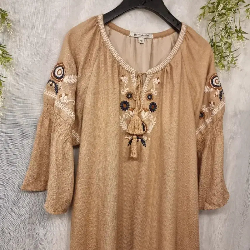 [BUNJANG] Thursday Island Embroidered Dress Beige Size S / 5회미만 착용 S 자수원피스 써스데이아일랜드