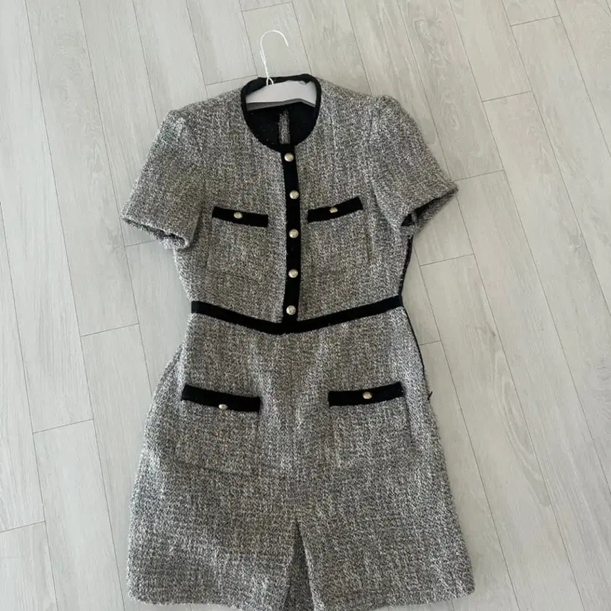 [BUNJANG] Maje Tweed Short-Sleeve Silver Dress Size 38 / 마쥬 트위드 실버 원피스 38