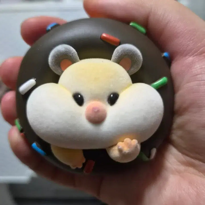 [BUNJANG] Haemppang Donut Hamster Figure / 햄빵이 도넛햄
