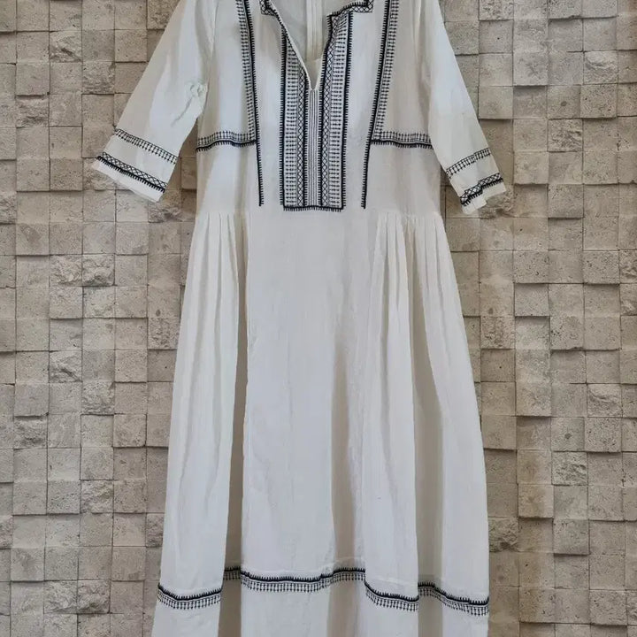 [BUNJANG] White Embroidery Linen Blend Long Dress / 화이트 자수 린넨혼방 롱원피스