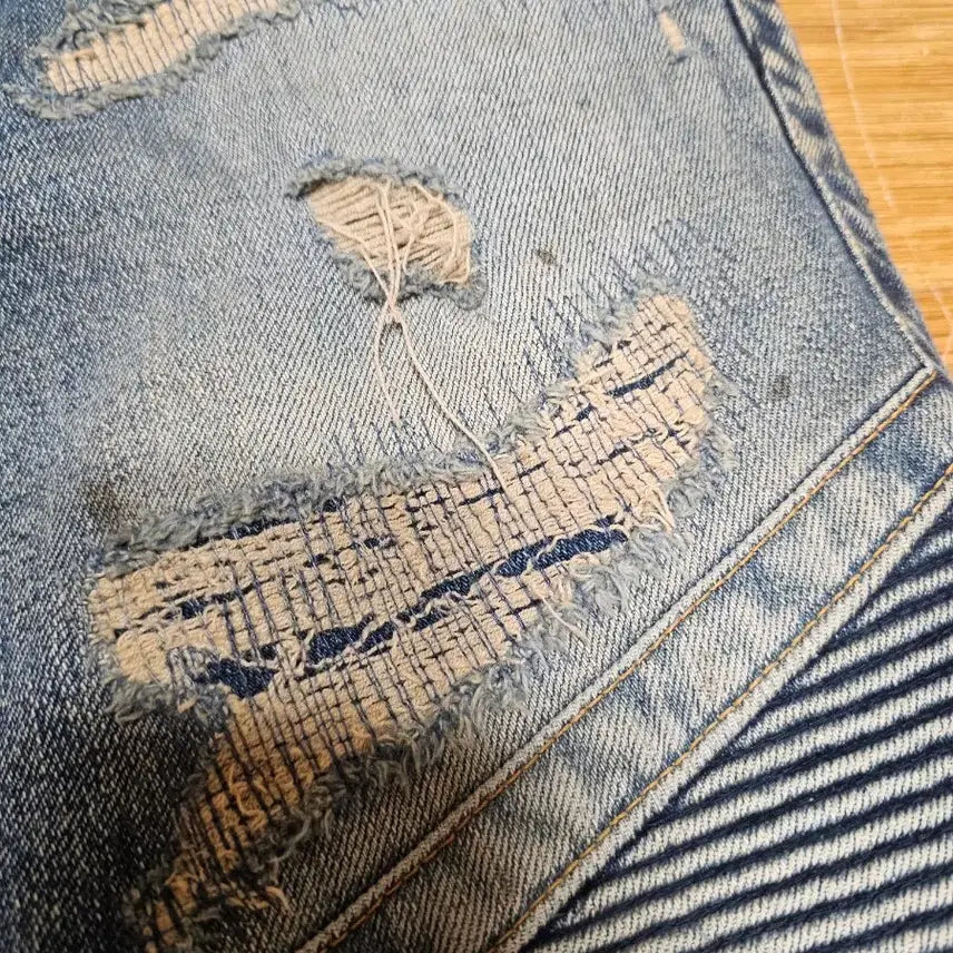 [BUNJANG] Balmain Distressed Wash Jeans (Size 31) / 발망 디스 데미지 워싱 청바지(31)