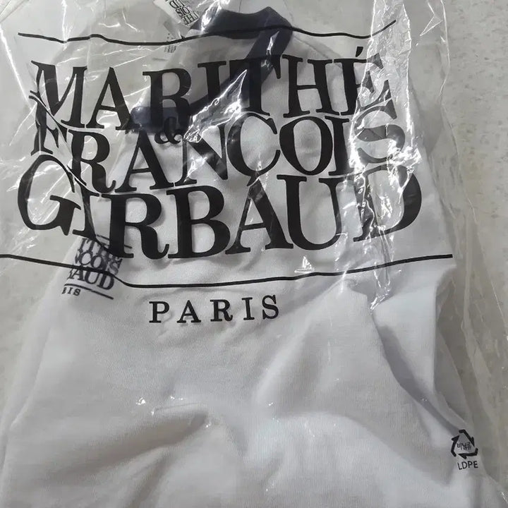 [BUNJANG] Marithe Francois Girbaud Small Logo T-Shirt / 새상품) 마리떼 스몰 로고 티 판매합니다 s