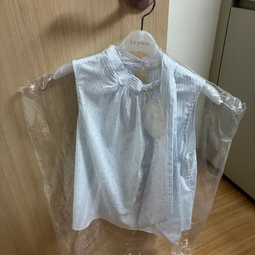 [SOLD OUT] 르플레인 셀리아 타이 블라우스 Selier Tie Blouse