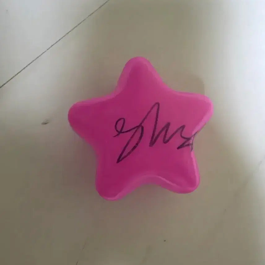 [BUNJANG] NCT WISH Sion Signed Ball / 엔시티위시 시온 싸인볼