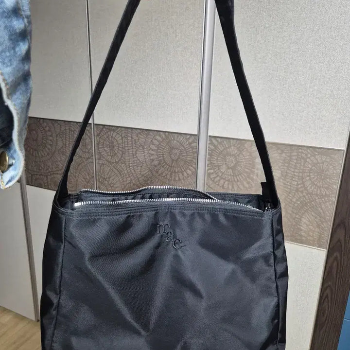 [BUNJANG] Mook &amp; Ebony Black Shoulder Bag / 무크앤에보니 블랙  숄더백