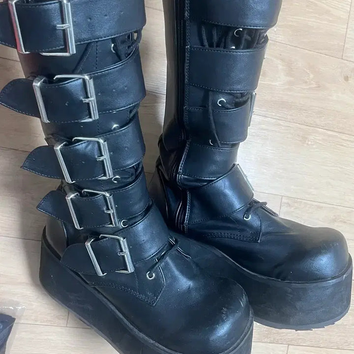 [BUNJANG] Demonia Trashville Boots Size 7 / 데모니아 트래쉬빌 부츠 7