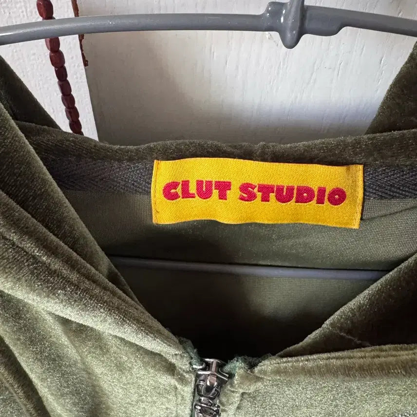 [BUNJANG] Clut Studio Velvet Hooded Zip-Up Green / Clut Studio 벨벳 후드 집업 그린