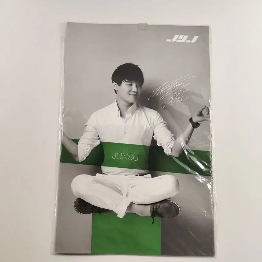 [BUNJANG] JYJ Poster Set (4 Posters, Sealed) / [미개봉] JYJ 포스터