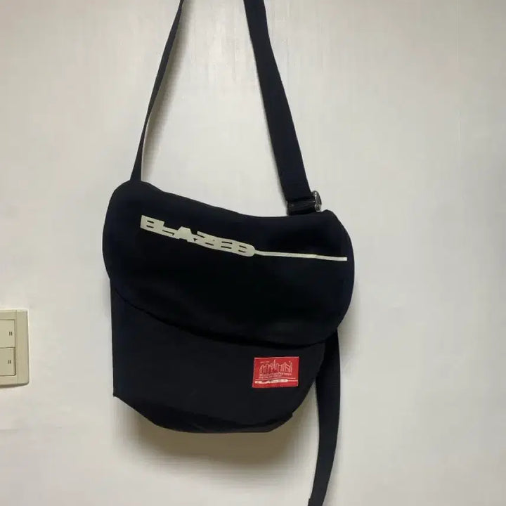[BUNJANG] Manhattan Portage x Higher Music Messenger Bag / [MANHATTAN] 맨하탄포티지 메신저백 HIGHER MUSIC