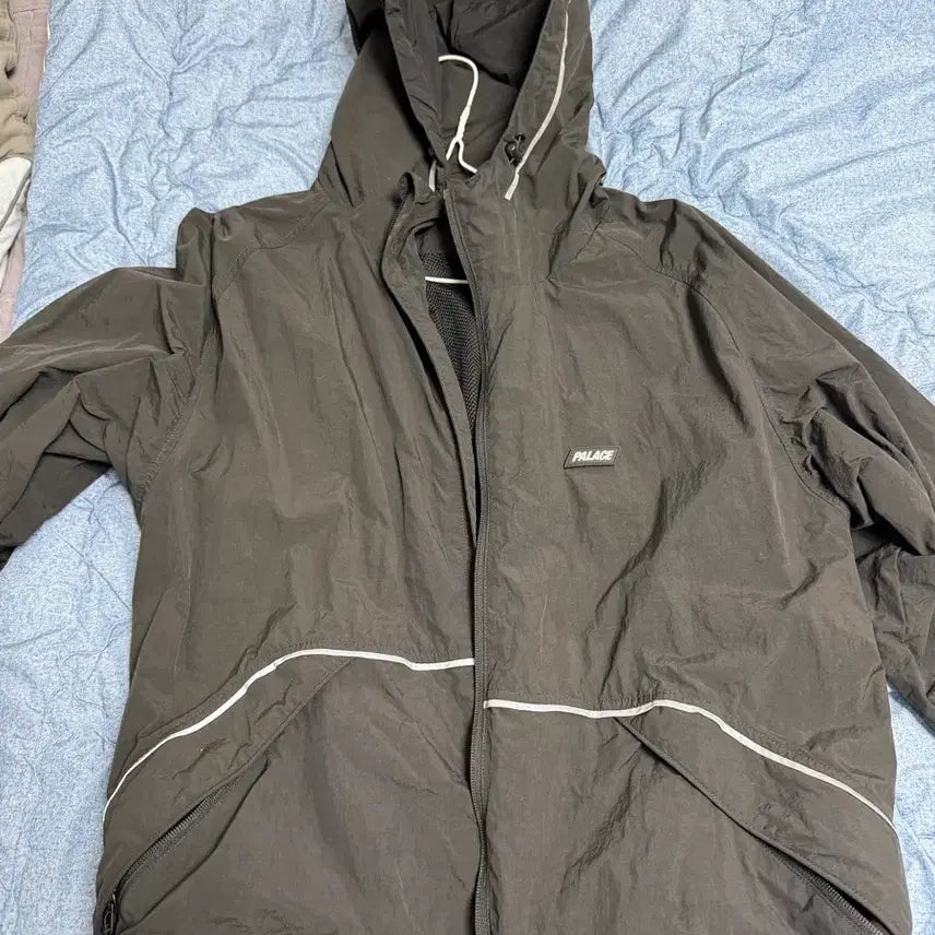 [BUNJANG] Palace Windbreaker Jacket Black L / [L] 팔라스 바람막이
