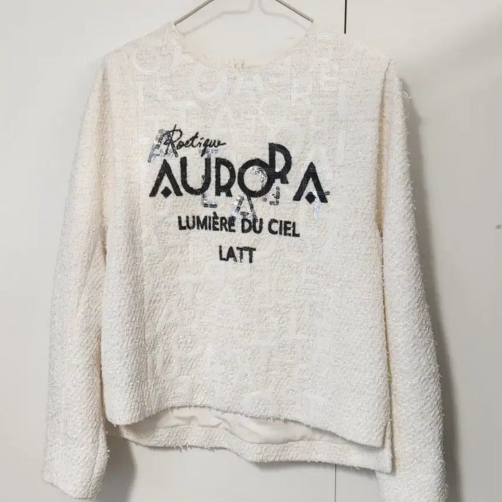 [BUNJANG] Rat by T Ivory Sequin Lettering Knit Sweater / 래트바이티 아이보리 스팽글 포인트 니트 가슴둘레 82