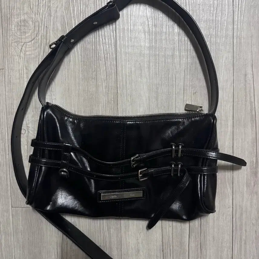 [BUNJANG] Matinkim Leather Bag / [마뗑킴] 레더백 (상태 좋아요)