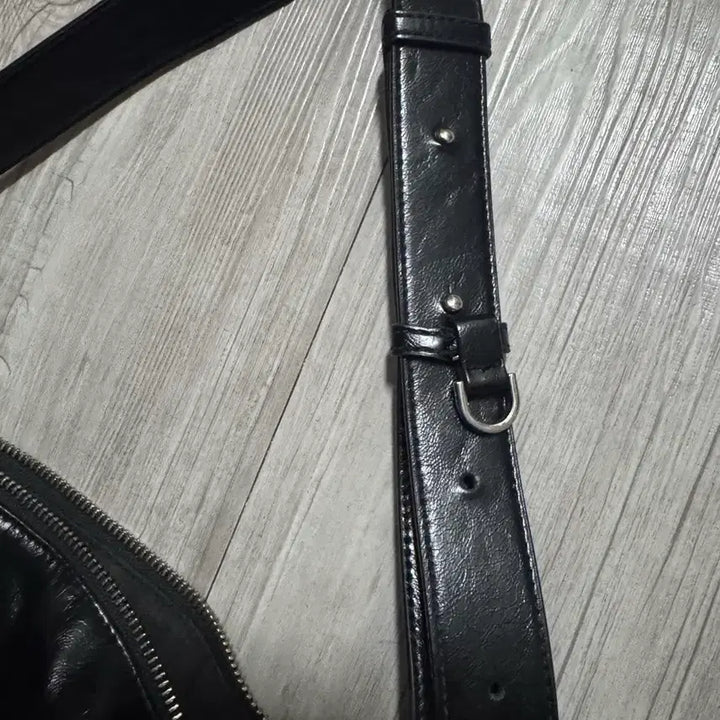 [BUNJANG] Matinkim Leather Bag / [마뗑킴] 레더백 (상태 좋아요)