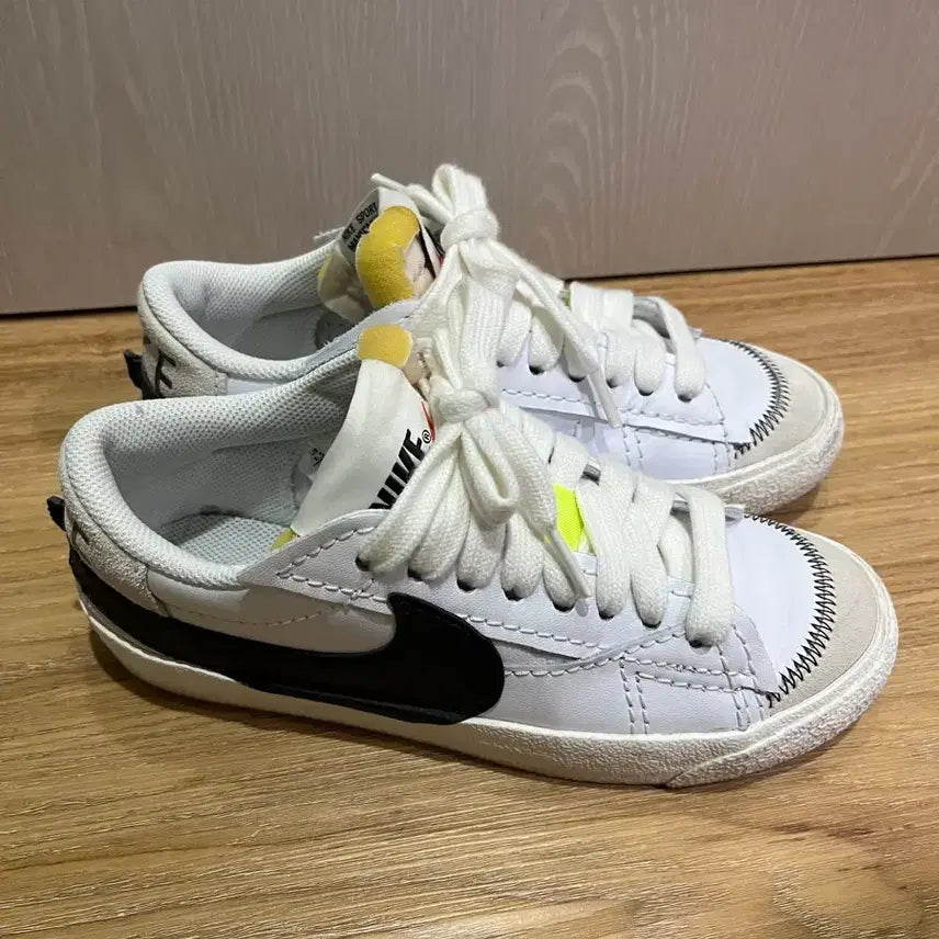 [BUNJANG] Nike Sneakers Low-Top / 나이키 운동화 단화 235