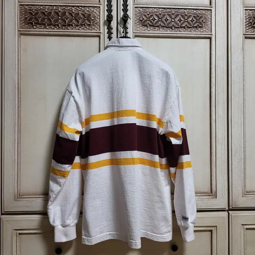[BUNJANG] Minnesota University Barbarian Rugby T-Shirt &amp; Nike Baseball Cap Set / 일괄 미네소타 대학 바바리안 럭비 티셔츠 나이키 볼캡 모자 세트 셋업