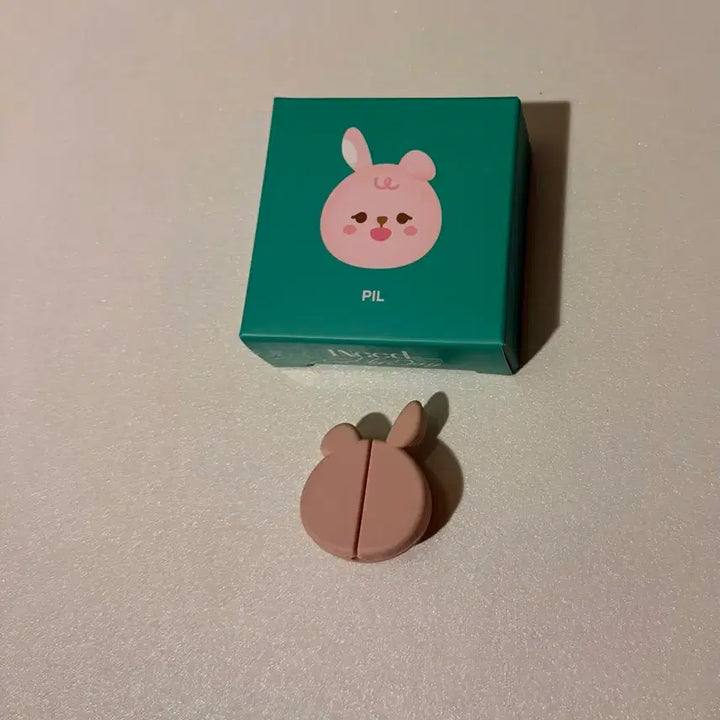 [BUNJANG] Day6 Petit Merls P-Merls Cable Holder Phil Unsealed / 데이식스 쁘띠멀즈 쁘멀 케이블 홀더 필 단순개봉 새상품 양도 판매