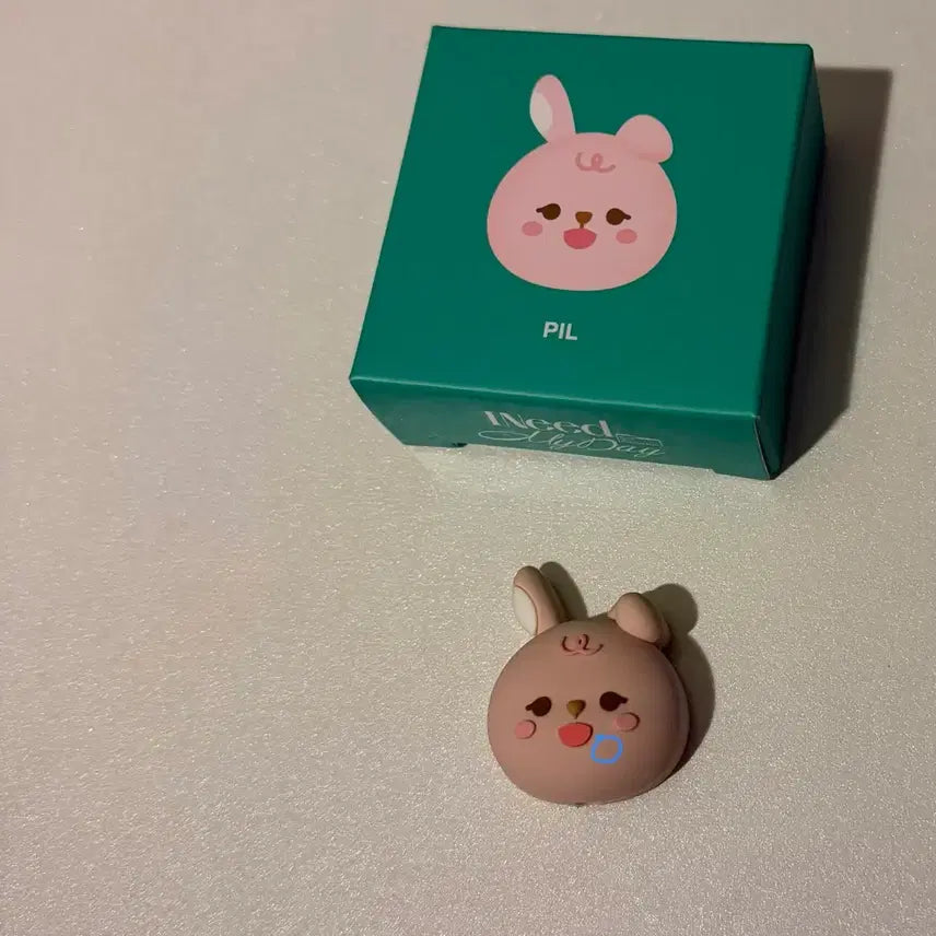 [BUNJANG] Day6 Petit Merls P-Merls Cable Holder Phil Unsealed / 데이식스 쁘띠멀즈 쁘멀 케이블 홀더 필 단순개봉 새상품 양도 판매