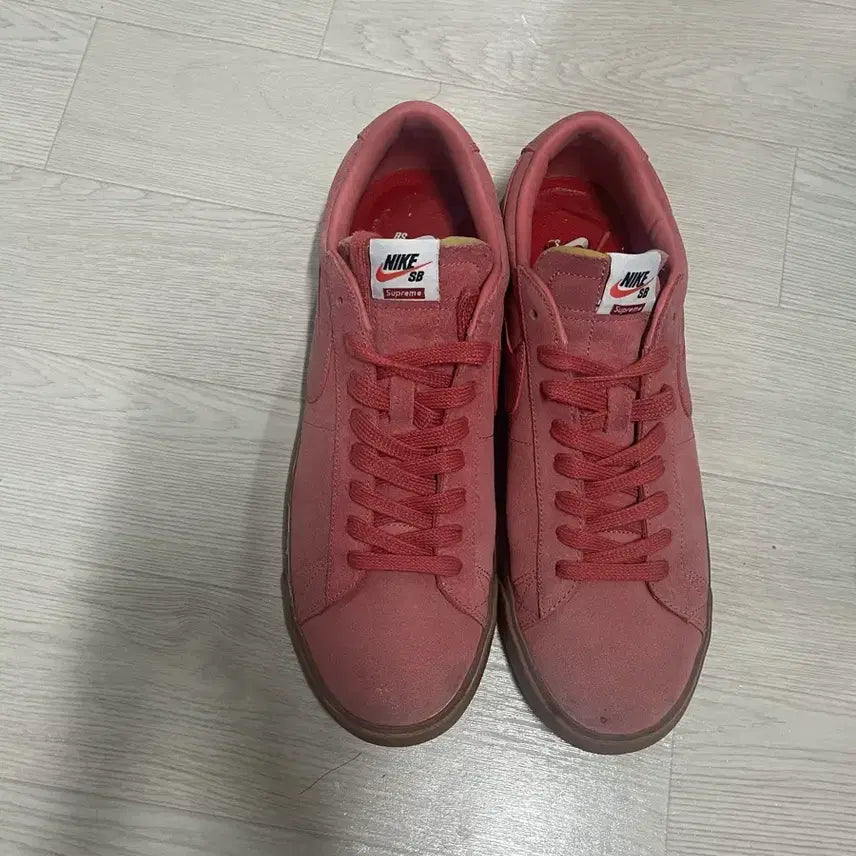 [BUNJANG] Supreme Nike SB Blazer Low Pink Suede Sneakers / 슈프림 나이키 sb 블레이져 로우