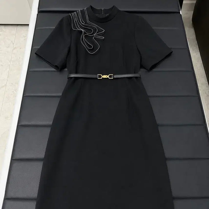 [BUNJANG] MOJO.S.PHINE Black Midi Dress / 정품 모조에스핀(MOJO.S.PHINE)  단정한 블랙 원피스