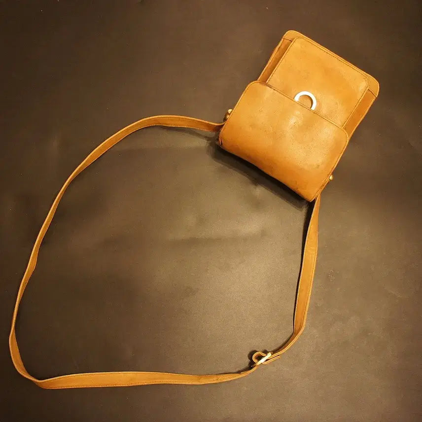 [BUNJANG] 7112 Leather Crossbody Bag / 7112 크로스가방 크로스백 가죽백 가죽가방 빈티지가방 여성가방 남자백
