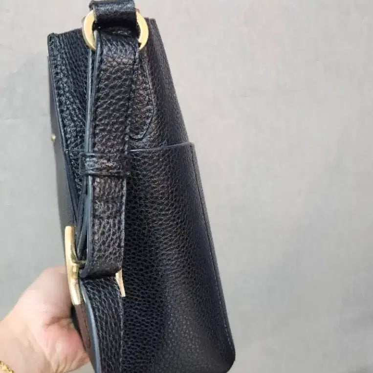 [BUNJANG] MARJA KURKI Black Leather Crossbody Bag / MARJA KURKI 마리아 꾸르끼 블랙 가죽 크로스백