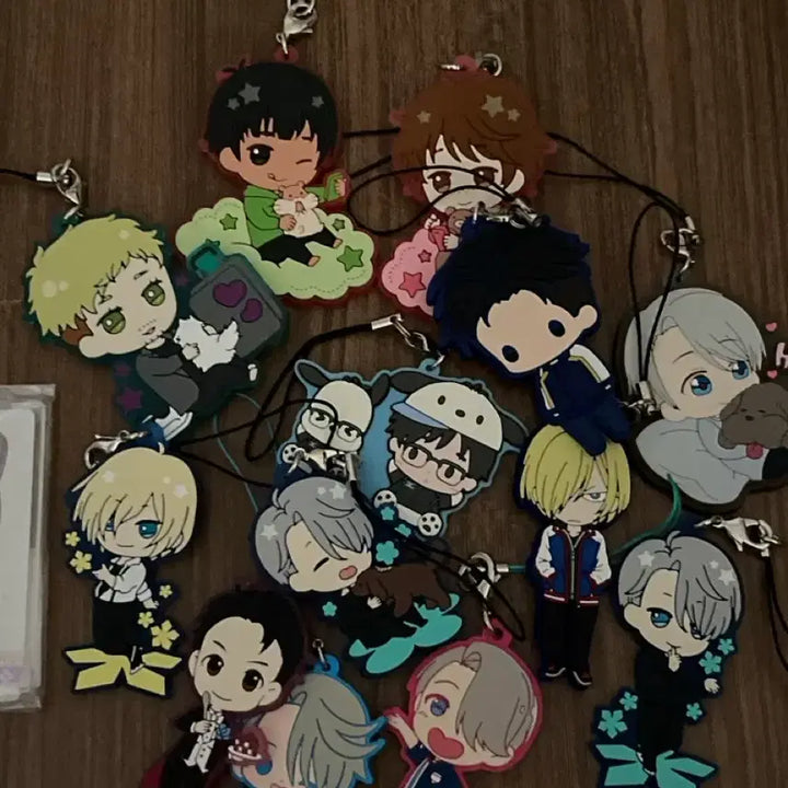 [BUNJANG] Yuri!!! on Ice Rubber Strap, Acrylic Charm, and Keychain Bundle Set / 유리온아이스 일괄 판매
