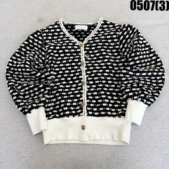 [BUNJANG] Black and White Pattern Knit Cardigan / 블랙 앤 화이트 패턴 니트 가디건 0507