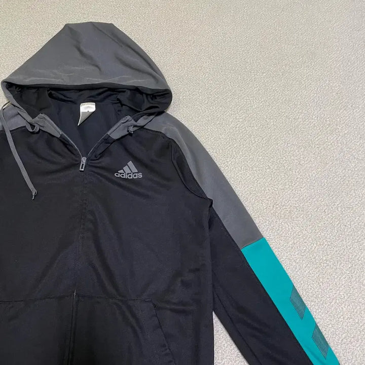 [BUNJANG] Adidas Functional ACT Hoodie Zip-Up M / M 아디다스 기능성 ACT 후드집업 N.1111