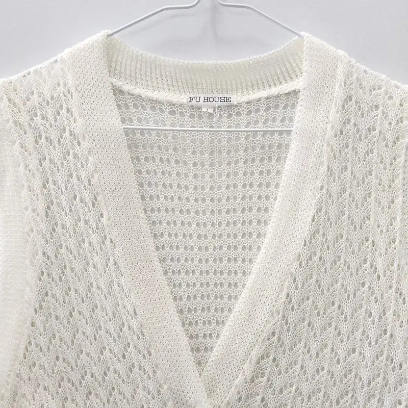 [BUNJANG] Vintage Fairy Punching Cream Knit Vest (L) / 빈티지 페어리 펀칭 크림 니트 조끼 L MADE IN JAPAN