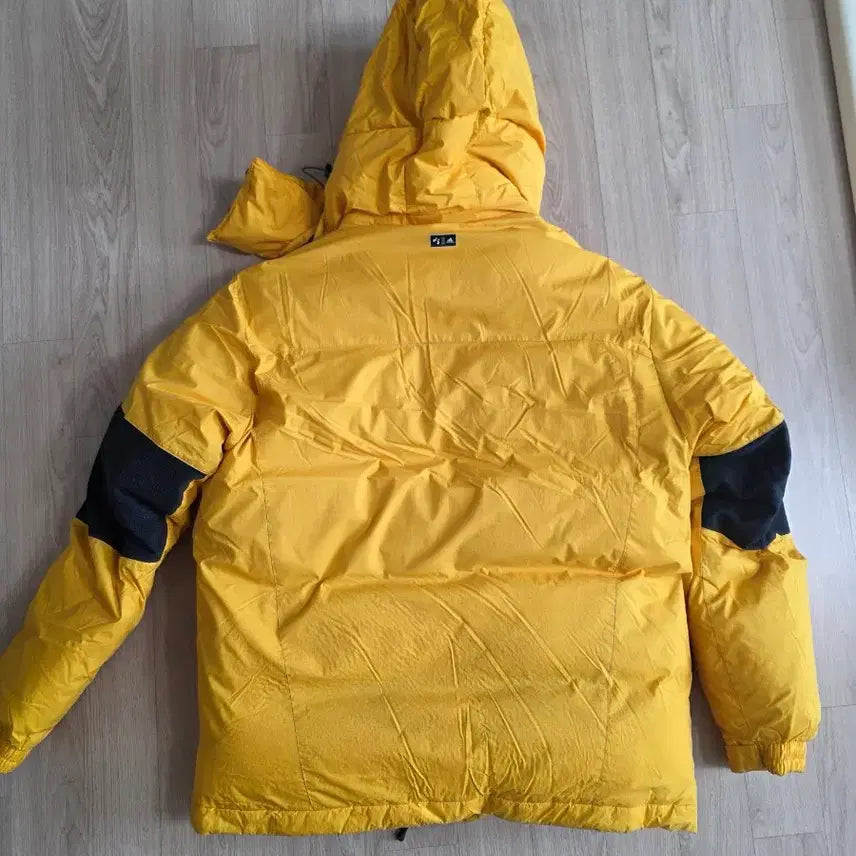 [BUNJANG] Adidas Yellow Padded Jumper with Detachable Hood / 아디다스 옐로우 패딩 점퍼 후드 탈부착