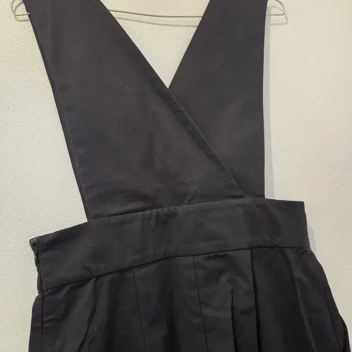 [BUNJANG] Nine Black Strap Mini Dress / 나인 블랙 멜빵 미니 원피스