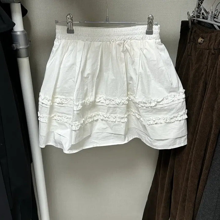 [BUNJANG] White Frill Mini Skirt Balletcore Lace Skirt / 화이트 프릴 미니스커트 / 발레코어룩 / 레이스 스커트