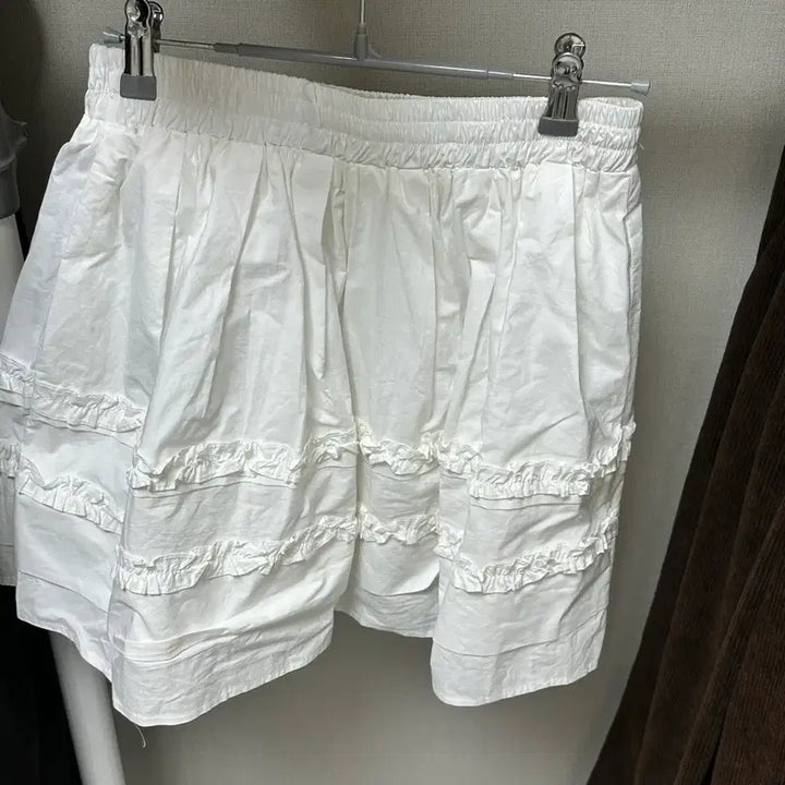 [BUNJANG] White Frill Mini Skirt Balletcore Lace Skirt / 화이트 프릴 미니스커트 / 발레코어룩 / 레이스 스커트