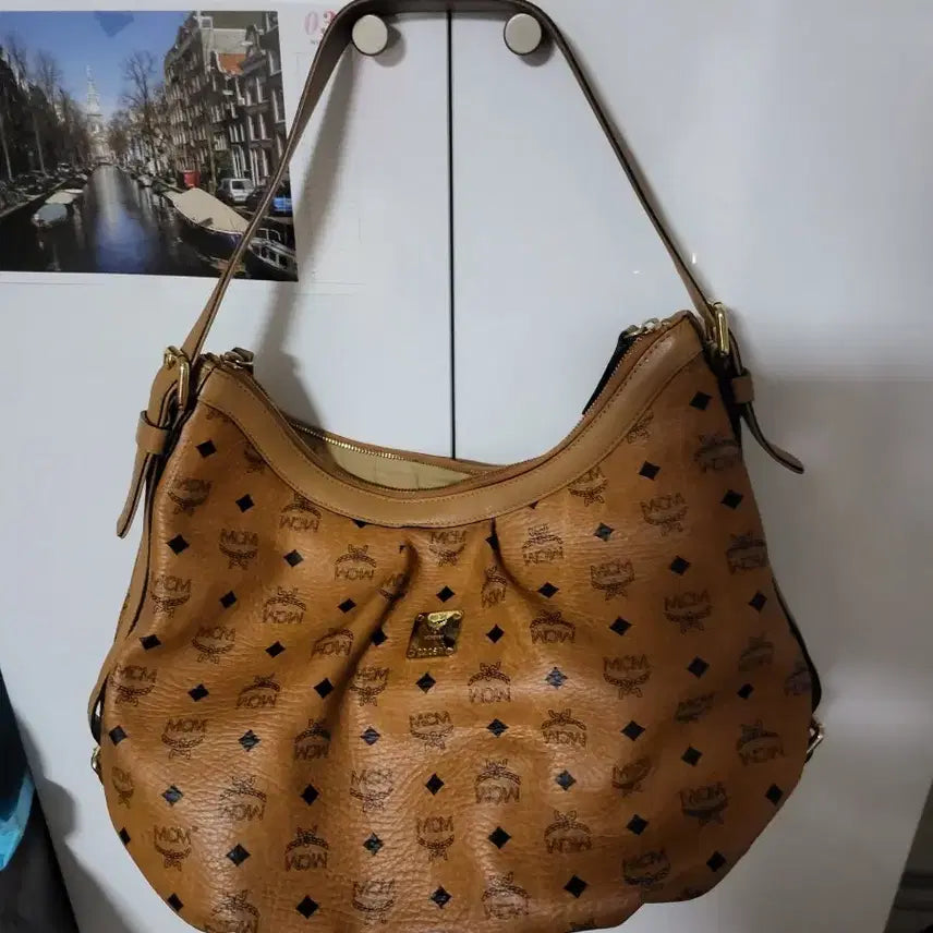 [BUNJANG] MCM Monogram Shoulder Bag Brown / MCM 숄더백 브라운 모노그램