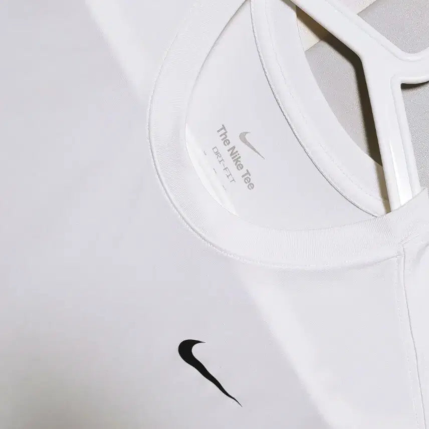 [BUNJANG] Nike Sleeveless Shirt White XL / [XL] 나이키 나시티 화이트175
