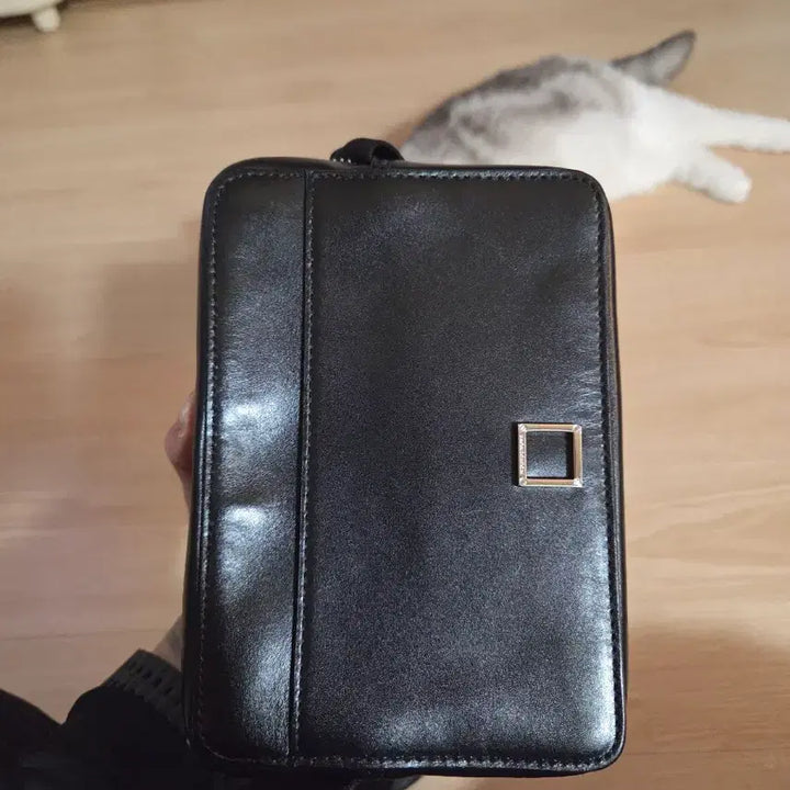[BUNJANG] WooYoungMi Black Logo Crossbody Bag / 우영미 크로스백 팝니다