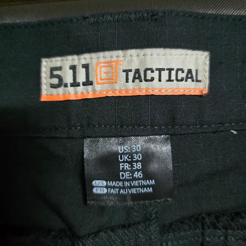 [BUNJANG] 5.11 Tactical Black Cargo Shorts / 5.11 택티컬 블랙 카고 반바지