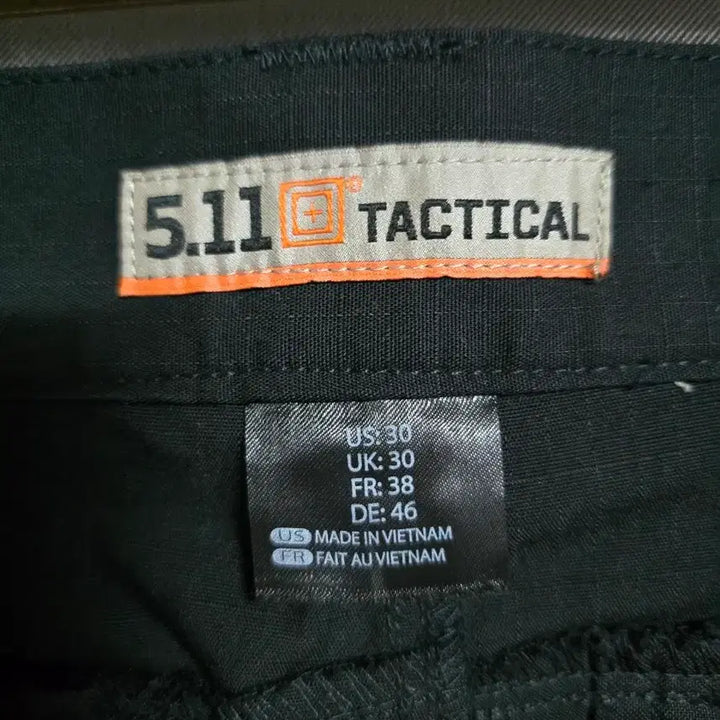 [BUNJANG] 5.11 Tactical Black Cargo Shorts / 5.11 택티컬 블랙 카고 반바지