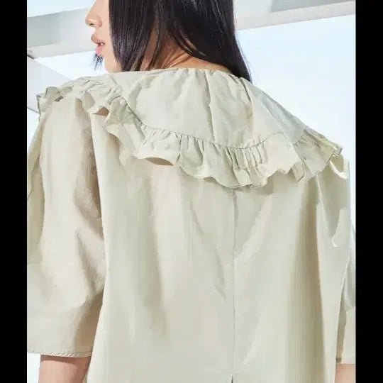 [BUNJANG] SYSTEM Frill Collar Blouse / 시스템 프릴 칼라 블라우스