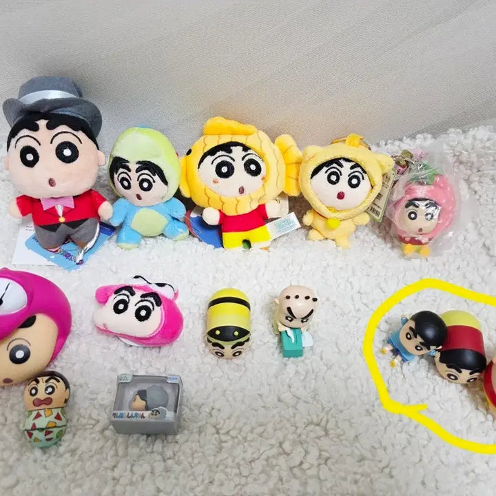[BUNJANG] Crayon Shin-chan Plush Keychain Figure Set / 짱구 인형 키링 피규어 모음
