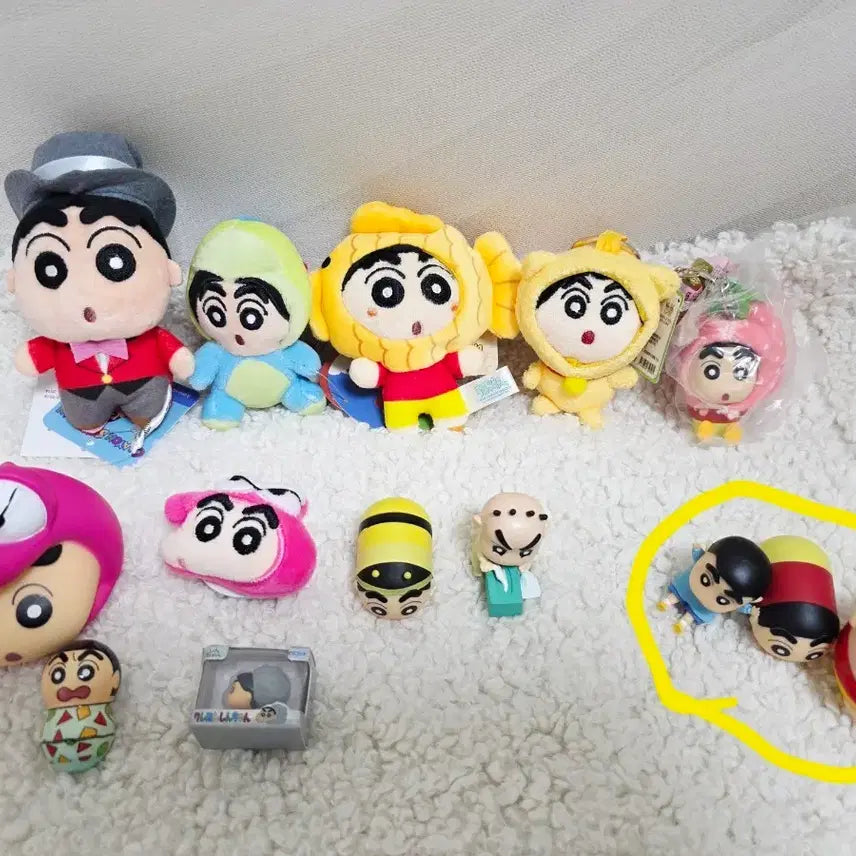 [BUNJANG] Crayon Shin-chan Plush Keychain Figure Set / 짱구 인형 키링 피규어 모음
