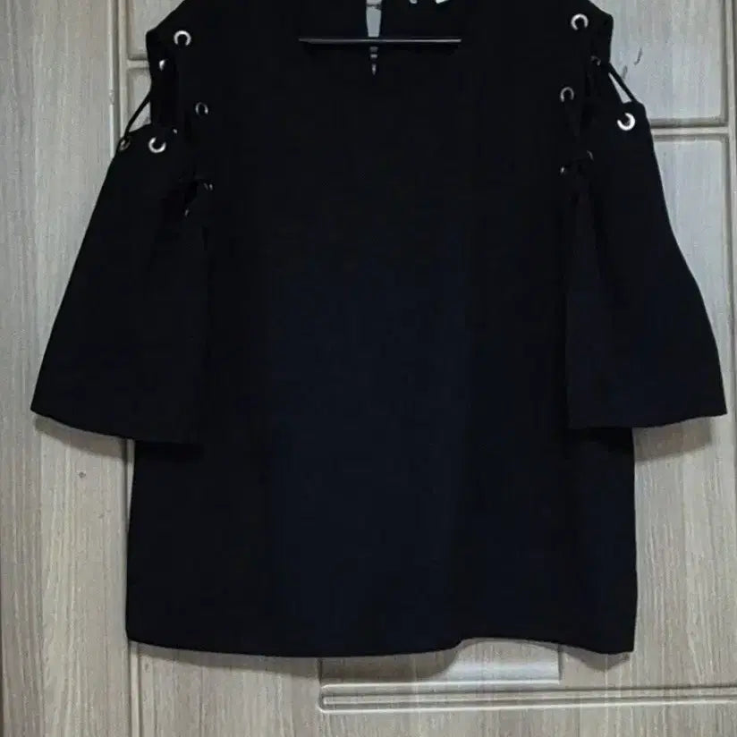 [BUNJANG] IRO Lace-Up Blouse / 한섬 이로  레이스업 블라우스(여성) 34
