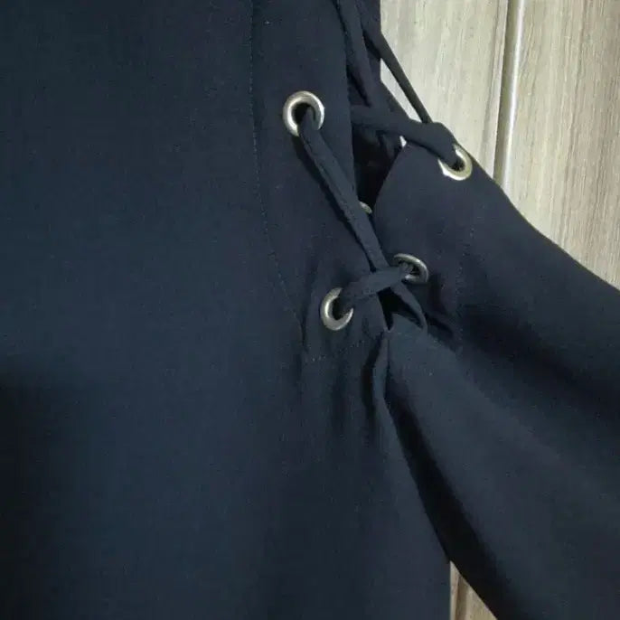 [BUNJANG] IRO Lace-Up Blouse / 한섬 이로  레이스업 블라우스(여성) 34